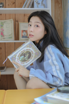 我只是个辣文女主